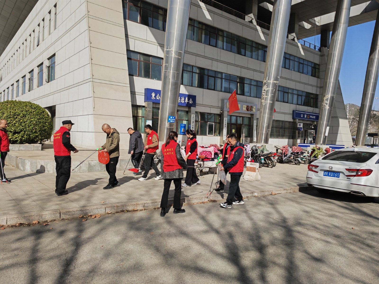 64110218.jpg 64110218.jpg